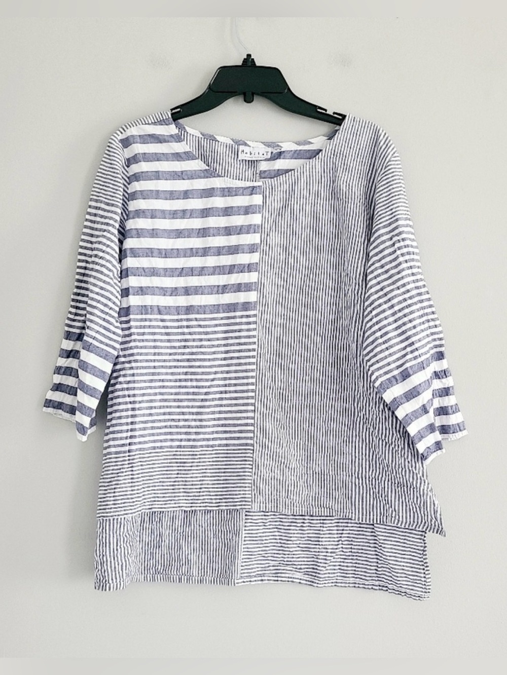 EUC- Habitat Striped 3/4 Sleeve Stretch Cotton Popover Top